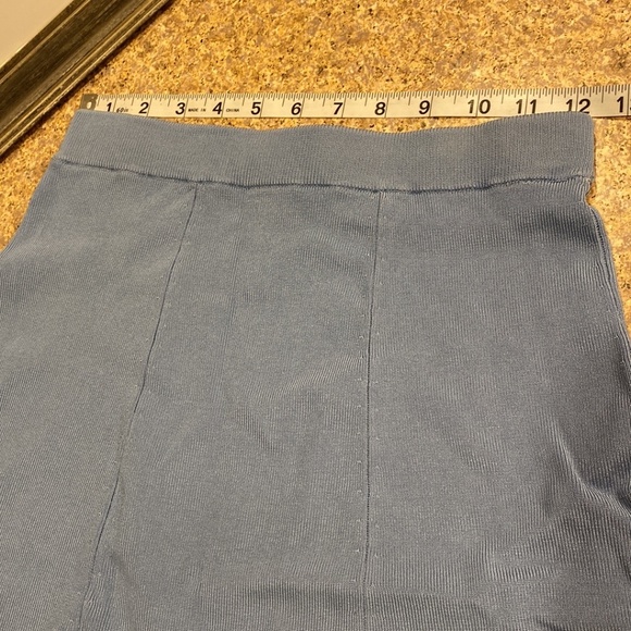 Just Reduced NWT Amore Knitwear Blue Skirt and Top Set Medium Stretchy - Picture 10 of 15